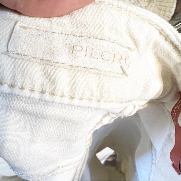 Pilcro High Waisted Button Fly Jean Shorts Cream Size 27 - Picture 11 of 12